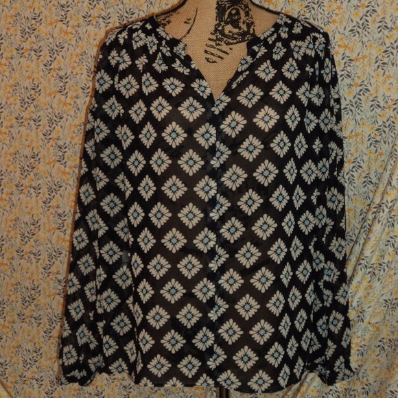 Tunic Style Top - Picture 2 of 7